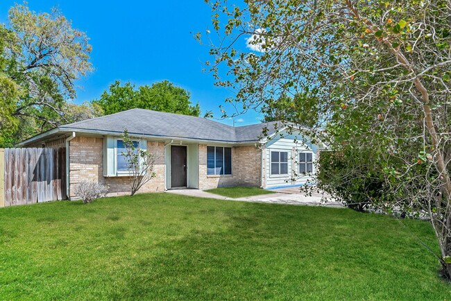 Building Photo - 7126 Kings Dr