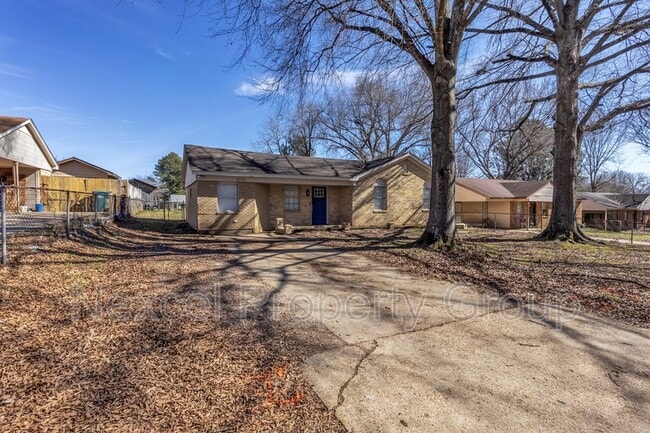 Building Photo - 8254 Whitebrook Dr