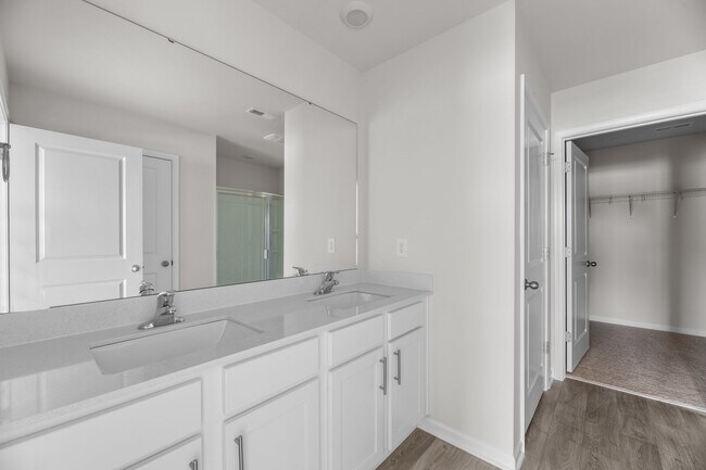 Building Photo - 4008 Madeline Farm Blvd