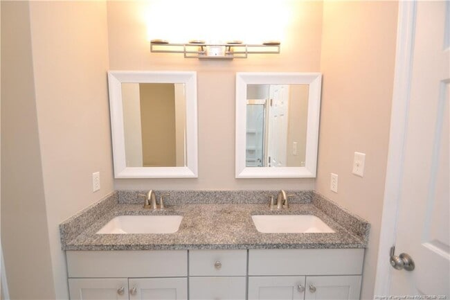 Building Photo - 110 Riverwalk Cir