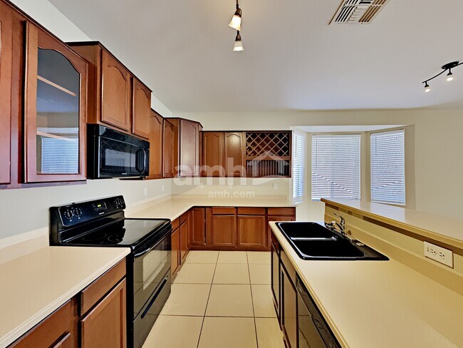 Building Photo - 25711 W Miami St