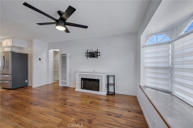 Building Photo - 13616 Hermes St