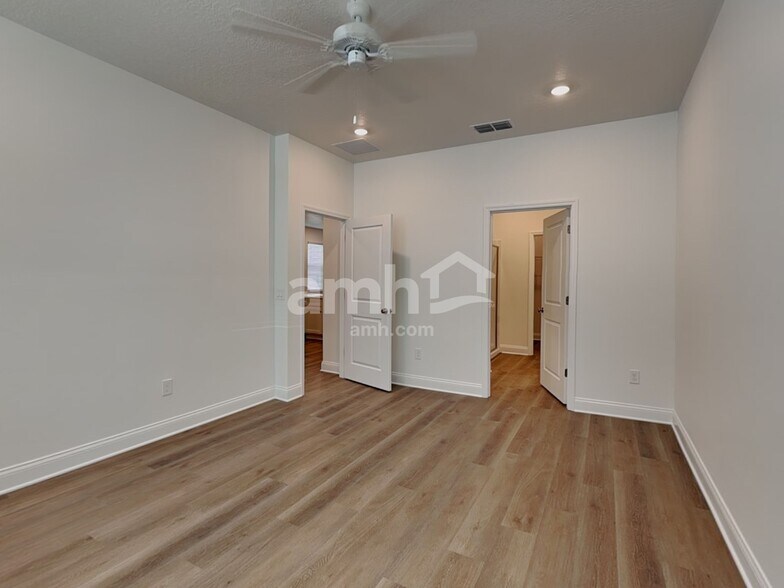 Building Photo - 16397 Aubergine Aly