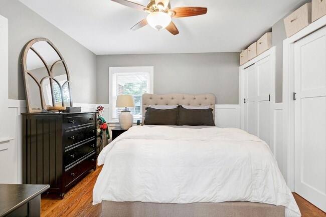 Building Photo - 121 S Main St