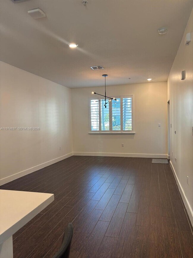 Building Photo - 4700 NW 84th Ave