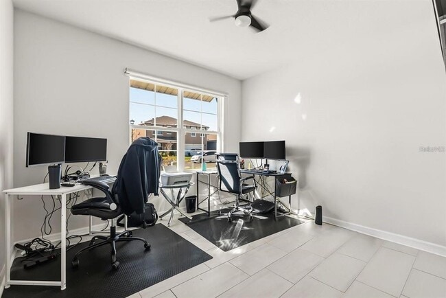 Building Photo - 1006 August Sky Dr