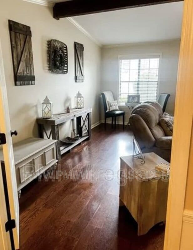 Building Photo - 401 Wildwood Dr