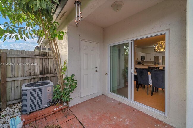 Building Photo - 2218 SE 26th Ln