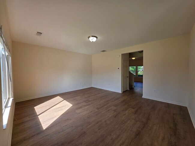 Building Photo - 1490 Avalon Creek Rd
