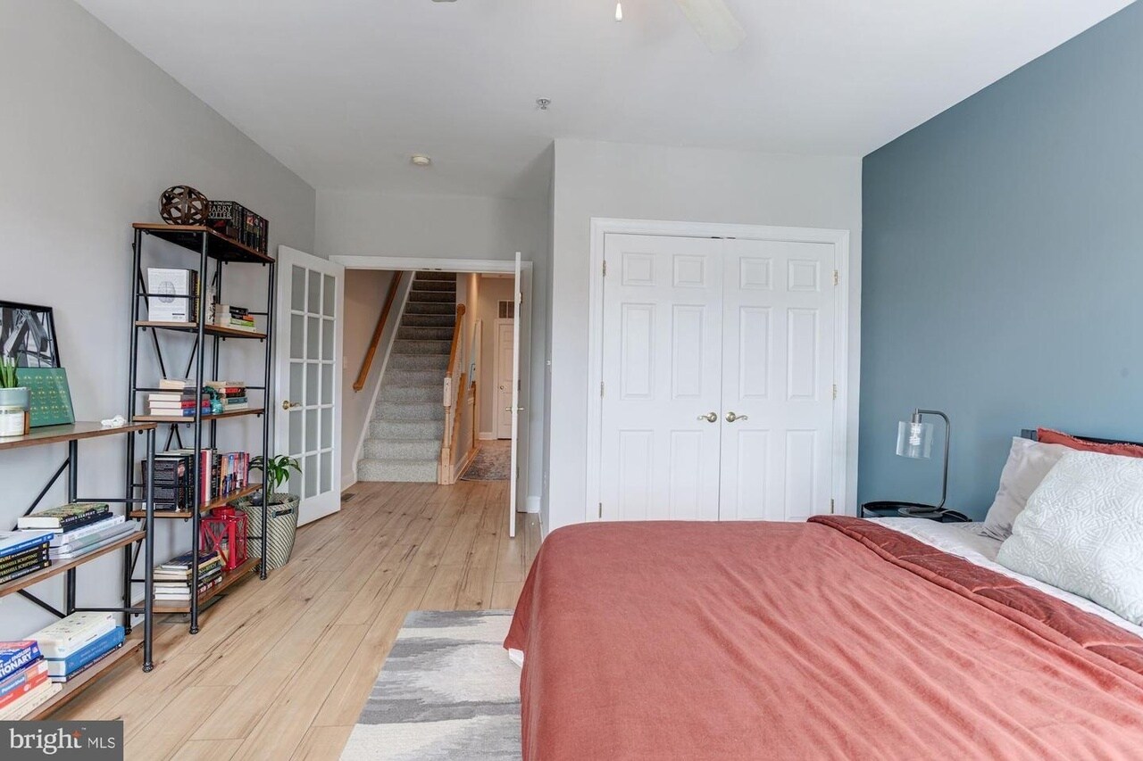 Building Photo - 81 W West St