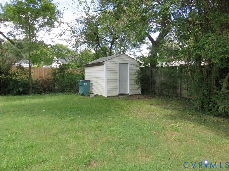 Building Photo - 2120 Shirleydale Ave