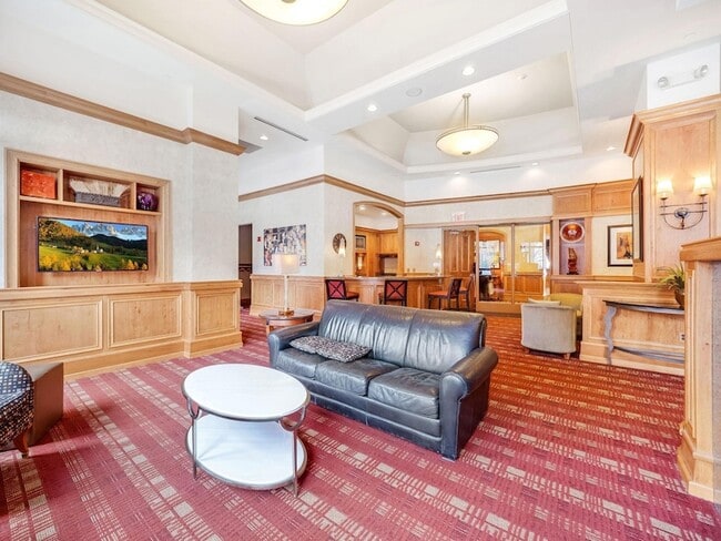 Building Photo - 1008 Portland Ave