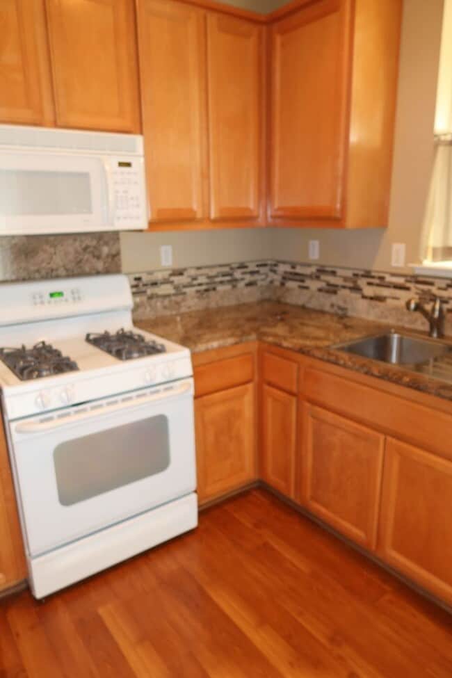 Building Photo - 1 bedroom, 1 bath in West Sacramento