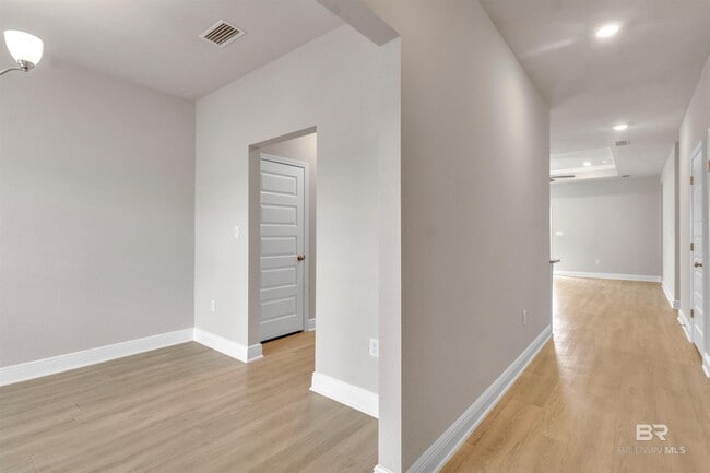 Building Photo - 3850 Borman Loop