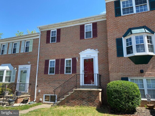 Building Photo - 7432 Pohick Rd