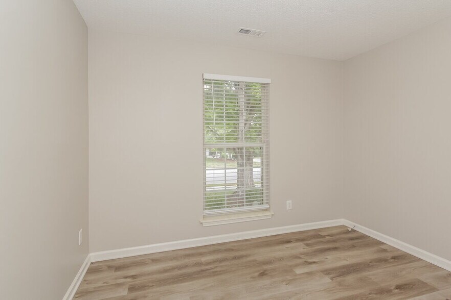 Building Photo - 10509 Brawley Ln