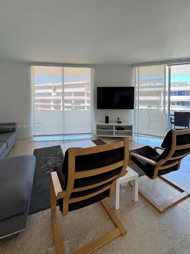 Building Photo - 5161 Collins Ave
