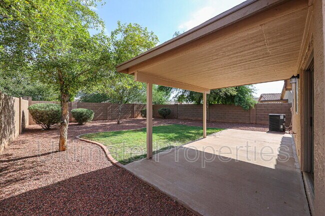 Building Photo - 15008 W Ventura St