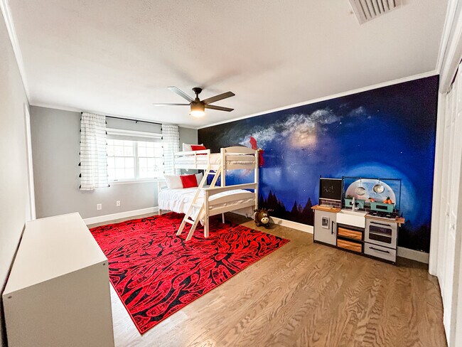 Building Photo - 2856 Saber Dr