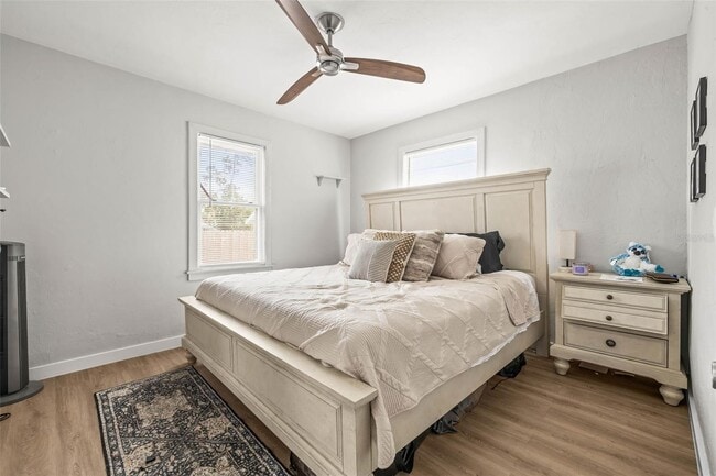 Building Photo - 2867 12th Ave N