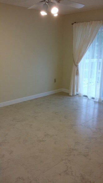 Master Bedroom - 4760 NW 102nd Ave
