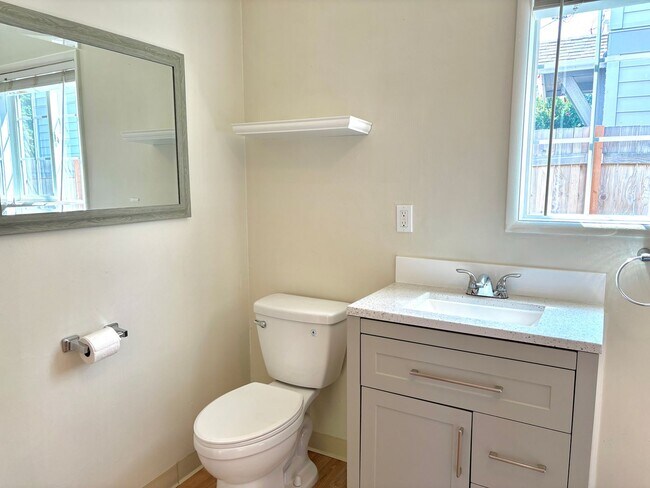 Building Photo - Parkrose Nicely Remodeled Ranch Home on Corner Lot with Carport, A/C