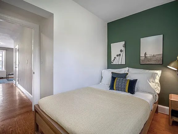 Building Photo - 333 C St SE