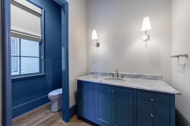 Building Photo - 81 Delmont Dr NE