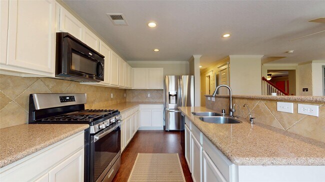 Building Photo - 7918 Tupper Bend Ct