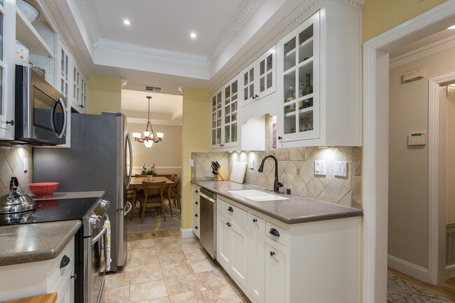 Building Photo - 4201 Via Marisol Via