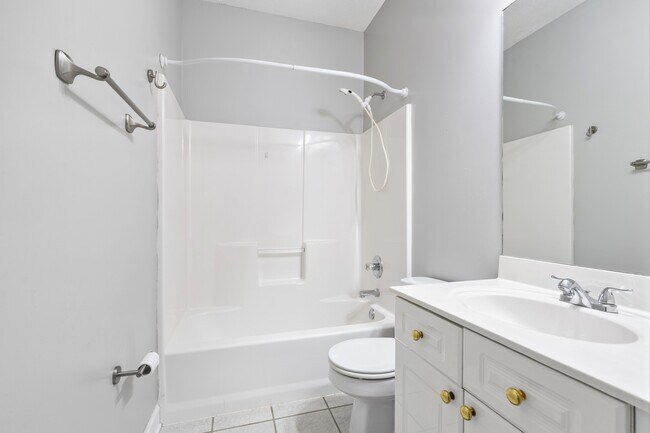 Building Photo - 1711 Piedmont Dr.