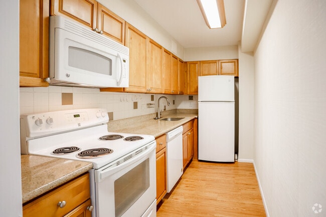 Interior Photo - Maxon Towers