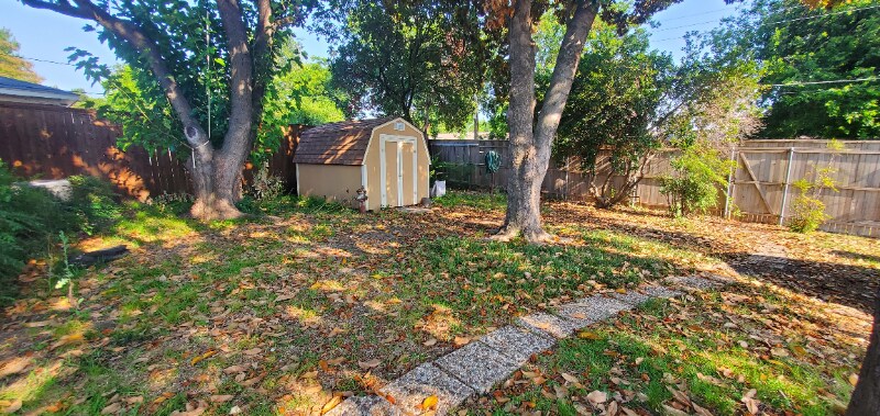 Building Photo - 513 Bedford Dr