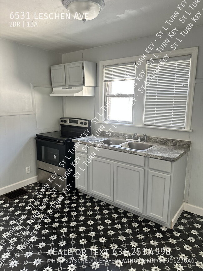 Building Photo - 6531 Leschen Ave