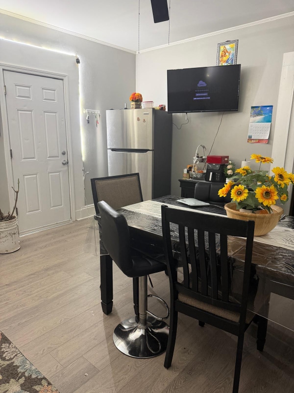 Building Photo - 1335 Park Ave