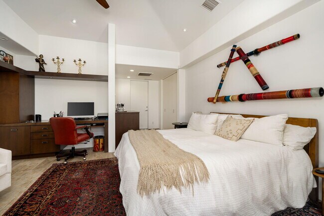 Building Photo - 79120 Fox