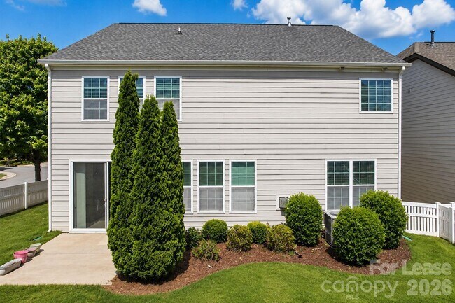 Building Photo - 151 Blossom Ridge Dr