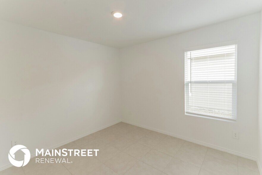 Building Photo - 3101 Helix Bay Dr