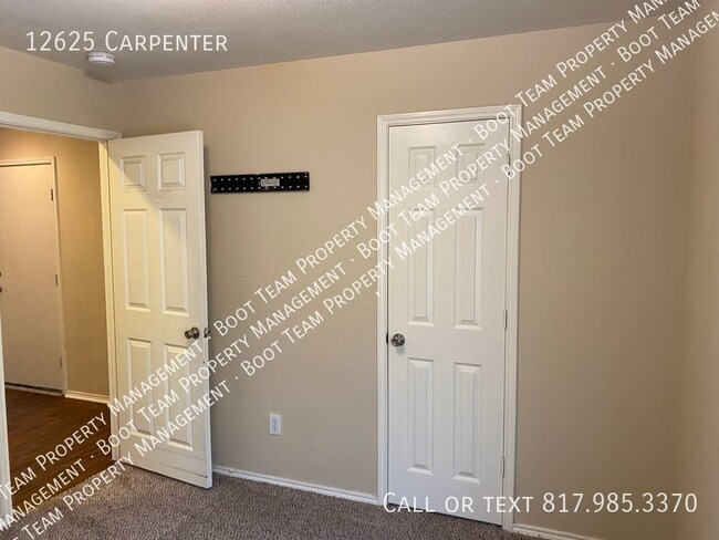 Building Photo - 12625 Carpenter-