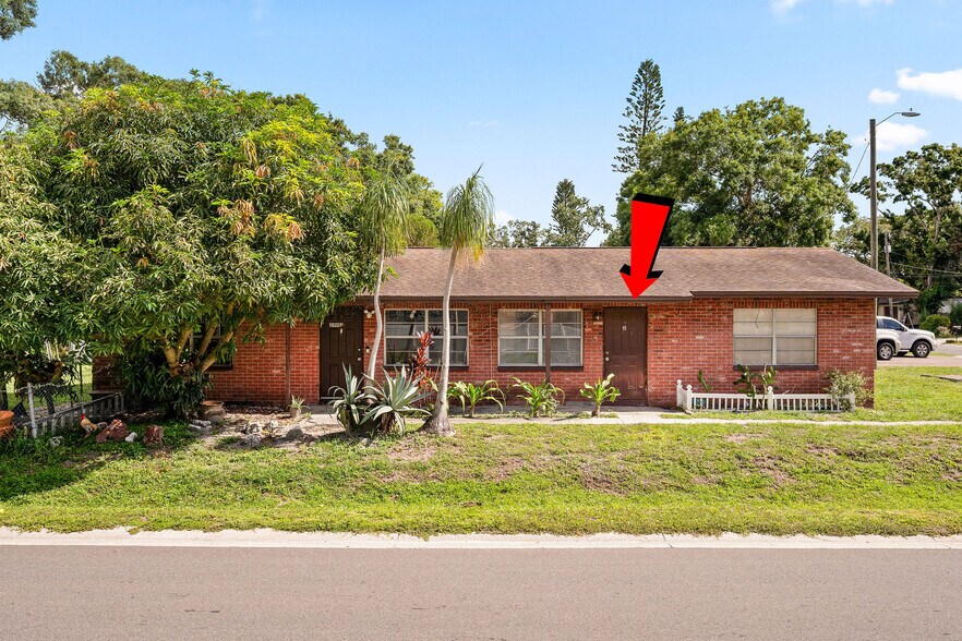Building Photo - 5901 Crestmont St