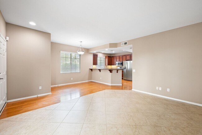 Building Photo - 1527 Cir Ranch Way