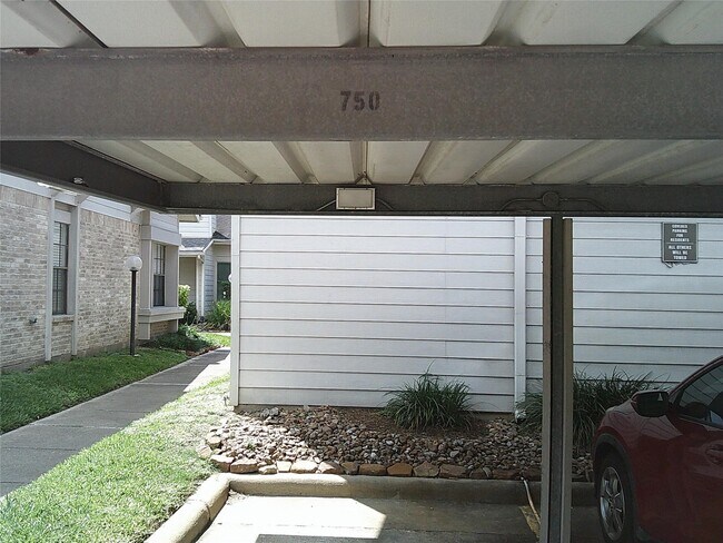 Building Photo - 13427 Garden Grove
