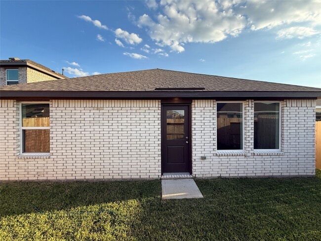 Building Photo - 3013 Blue Gem Ct