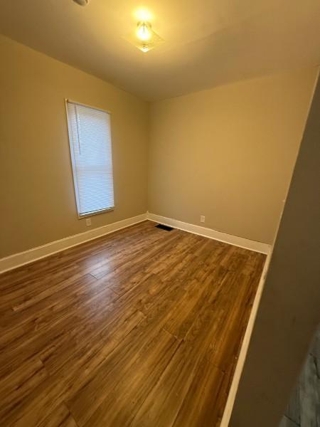 Building Photo - 335 1/2 Washington Ave