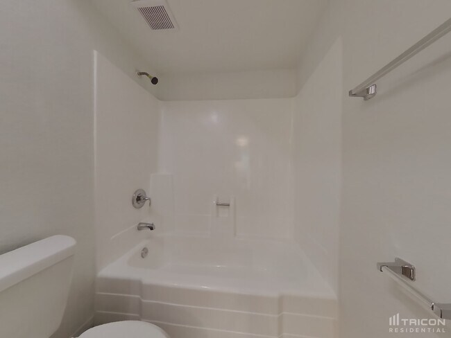 Building Photo - 3932 W Gelding Dr