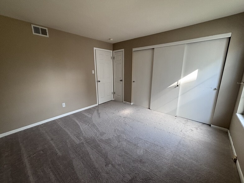 Building Photo - 7519 Triwoods Dr