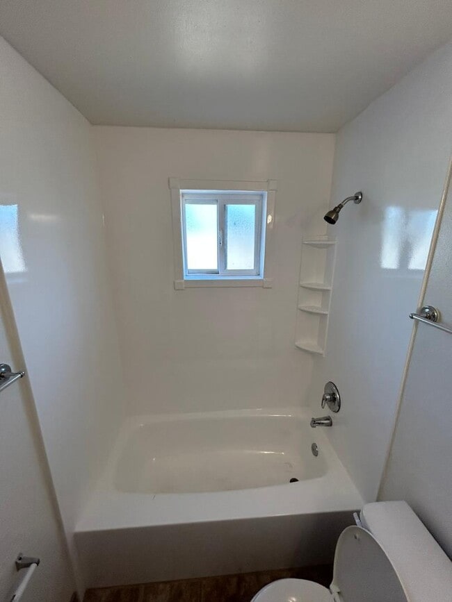 Building Photo - 1851 E University Dr