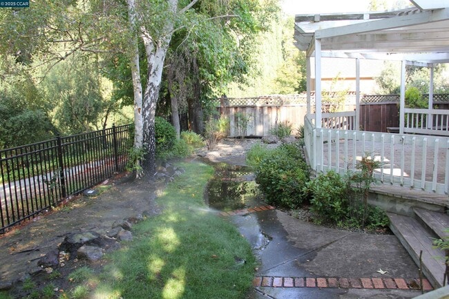 Building Photo - 4106 Quail Run Dr
