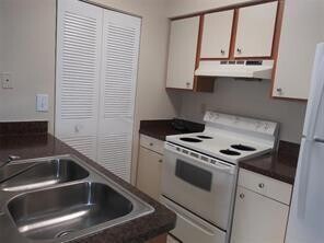 Building Photo - 1227 SW 46th Ave