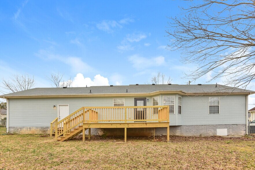 Building Photo - 403 Trailsend Ct